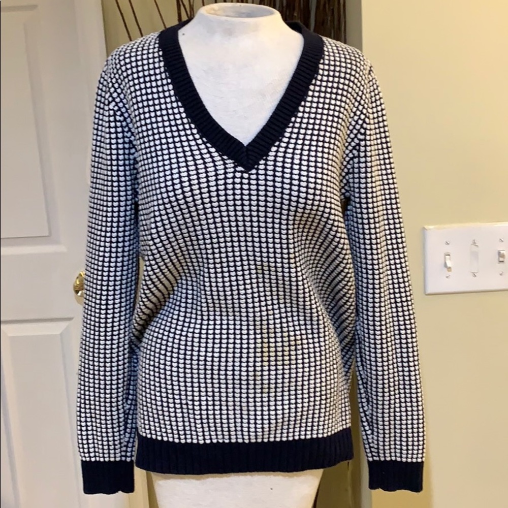MICHAEL KORS V-Neck SWEATER SIZE: Large